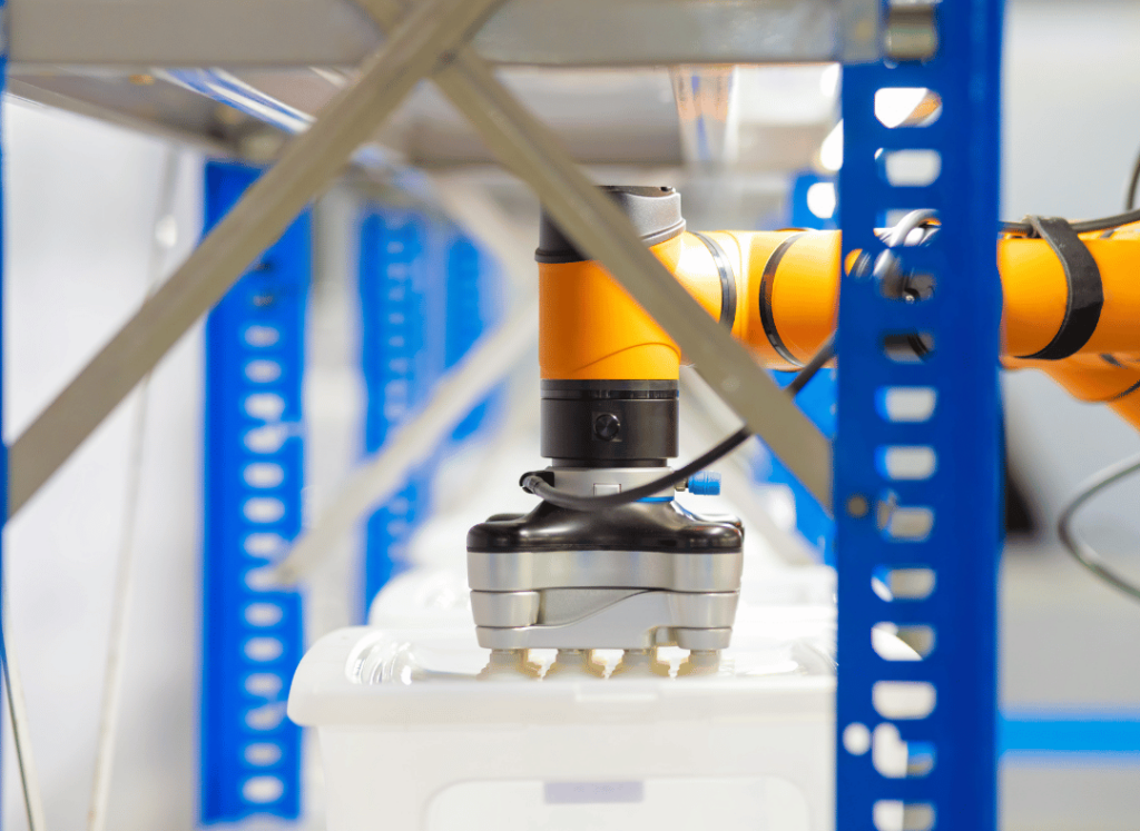 Come i cobot possono essere utili nella gestione dei rottami metallici